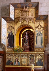 Eremitasjen (Vår Frue av Plaza-eremitasjen). Interiør. Alter (bilde)