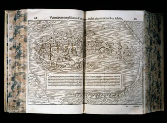 Venezia, illustrasjon fra Cosmographia, av Sebastian Munster (1488-1552), tresnitt, 31x22 cm, H. Petri-trykk, Basel