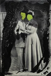 Fanget ømhet, 2019 (blandet media)