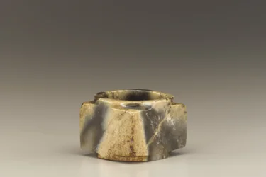 Kort rør (cong) (jade (nefritt))