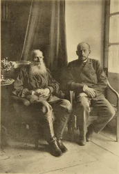 Den russiske forfatteren Leo Tolstoj med sønnen Leo, Russland, 1899