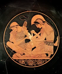 Interiør av en rød loftsfigur kylix som viser Achilles Tending the Wounded Patrocles, fra Vulci, ca. 500 f.Kr. (keramikk)