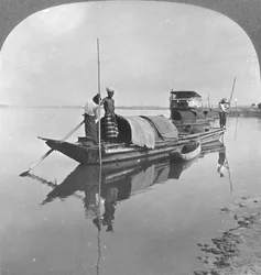 Burmesisk båt på Irrawaddy-elven, Burma, 1908
