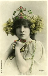 Henriette Rosine Bernard alias Sarah Bernhardt (1844-1923) som "The distant princess", et skuespill av Edmond Rostand. (s/hvitt bilde)