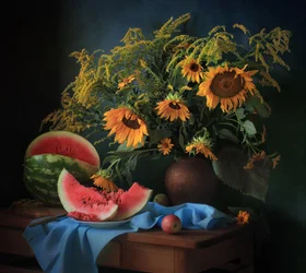Gylne solsikker og vannmelon