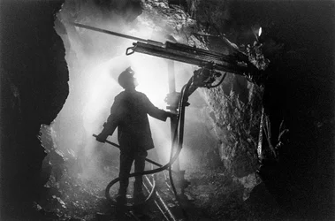 Sewell i Chile ble grunnlagt i 1906 av Braden Copper Company som en selskapsby for...