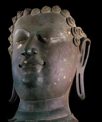Gigantisk Buddha-hode, Lanna-stil (bronse)