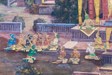 Veggmaleri som viser scener fra Ramayana ved Wat Phra Kaeo, Royal Grand Palace, Bangkok, Thailand