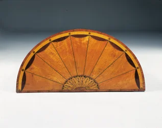 George III marquetry demi-lune commode, ca. 1760-79 (sateng, amaranth og tulipwood)