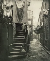 Lukk nr. 193, 17-27 High Street, Glasgow, fra 