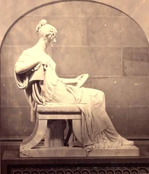 Sittende statue av Pauline Borghese (marmor)