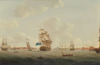 Et panorama av Portsmouth havn med krigsmenn og annen skipsfart