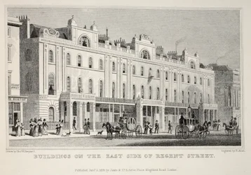 Bygninger på østsiden av Regent Street, fra puben 