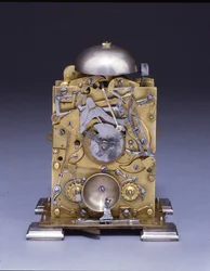 Miniatyr slående brakett ur, nr.222, ca.1695