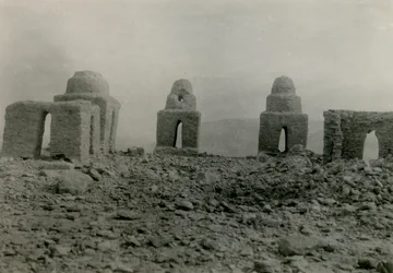 Kuppelformet grav, Agargia, Sudan, fotografi av Ugo Monneret de Villard