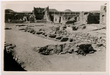 Interiør av St. Simeons kloster, rom VI, Aswan, Egypt, fotografert av Ugo Monneret de Villard
