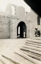 Interiør av østporten og tårnet, St. Simeons kloster, Aswan, Egypt, fotografert av Ugo Monneret de Villard