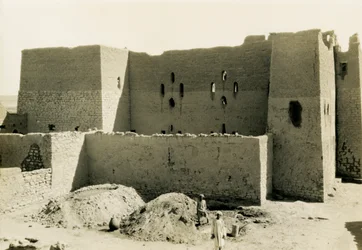 St. Simeons kloster, Aswan, Egypt, fotografert av Ugo Monneret de Villard
