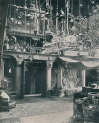 Et hjørne i studioet til Mr. Louis C. Tiffany, 1897