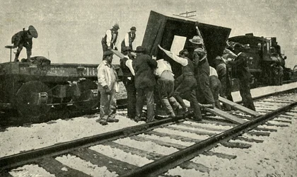 Et spesialgodstog tar det på skinnene, 1901.