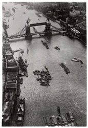 Luftfoto av Tower Bridge, London, fra en Zeppelin, 1931 1933