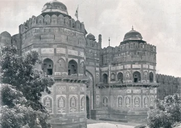 Agra. Delhi-porten til fortet, c1910.