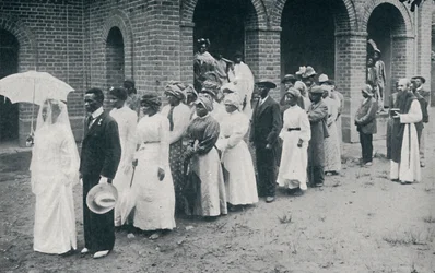 En afrikansk kristen bryllupsprosesjon, 1912