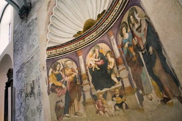 Aosta, Italia. St. Lucias alter. Fersk.