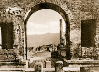 Nero-buen, Pompeii, Italia, ca 1900-tallet