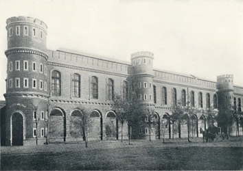 Arsenal og militærmuseet, Santiago, c1882, 1911