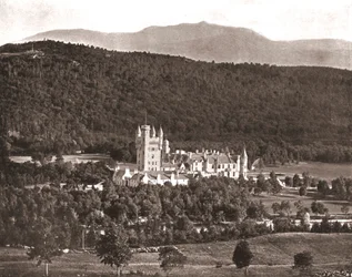 Balmoral Castle, Aberdeenshire, Skottland, 1894.