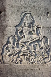 Bayon Celestial Dancers Carved into a Pillar, Siem Reap, Kambodsja