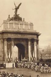 Under Quadriga, 12. mai 1937