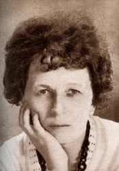 Beulah Marie Dix , amerikansk manusforfatter, 1933