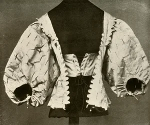 Bod av hvit sateng skåret og rosa, c1620-1640, 1937.