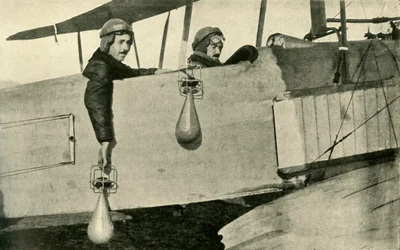 Bombedroppere, 1914-1918, c1920.