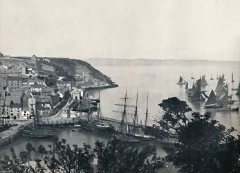 Brixham - The Lower Town, viser fiskeflåten, 1895