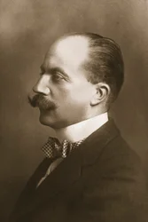 Kaptein HR Burroughes, 1911.
