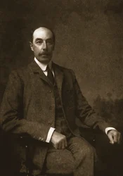Kaptein James Foster, 1911.
