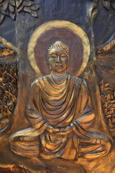 Chua Thien Lam Go buddhistpagode. Shakyamuni Buddha sitter i meditasjonsstilling. Thay Ninh. Vietnam
