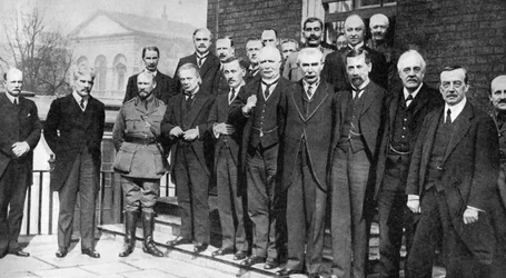 David Lloyd George , britisk statsminister, med noen av hans kolleger, 1917 1936