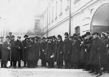 Varamedlemmer fra den første dumaen undertegnet Vyborg-anken før fengselet, 1906
