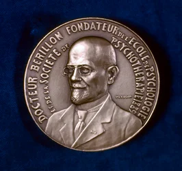 Edgar Berillon , fransk psykolog, 1929