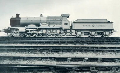G.W.R. Express Passenger Engine, 1922.