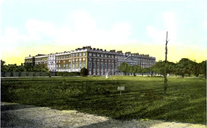 Hampton Court Palace, London, 1900-tallet.