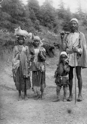 Hill stammefolk, Chakrata, 1917