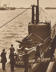 Hjemmeflåtebesøk - King Edward går ombord på ubåten Narwhal, 1936 1937