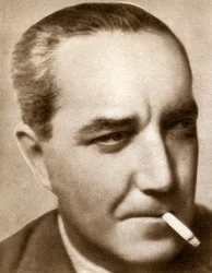 Jack Raymond , britisk filmregissør, 1933