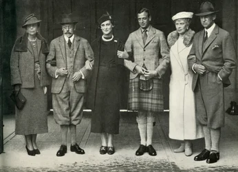 King George V, Queen Mary, Prince George, Princess Marina ... på Balmoral i 1934, 1951.