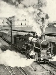 Forlater Budapest. Et ekspresstog går fra Sentralstasjonen, 1935-36.